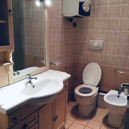 House Alessandrino Πανσιόν