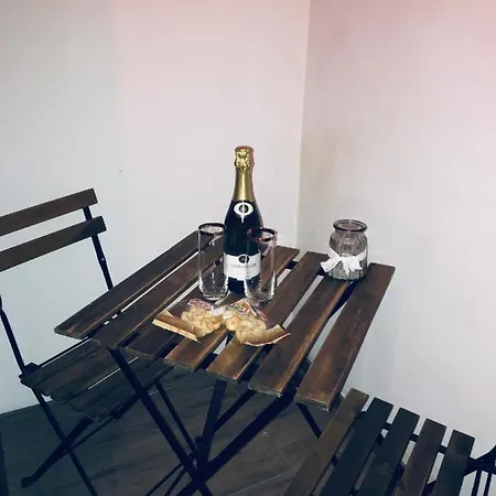Πανσιόν House Alessandrino *