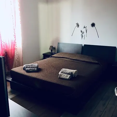 House Alessandrino Πανσιόν *