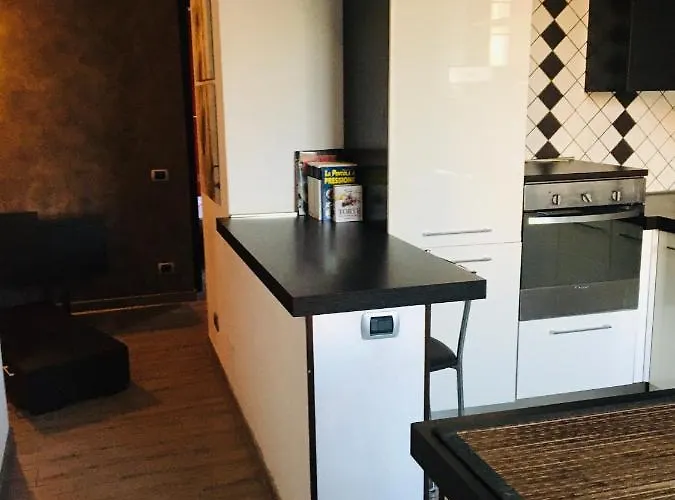 House Alessandrino 4* Roma